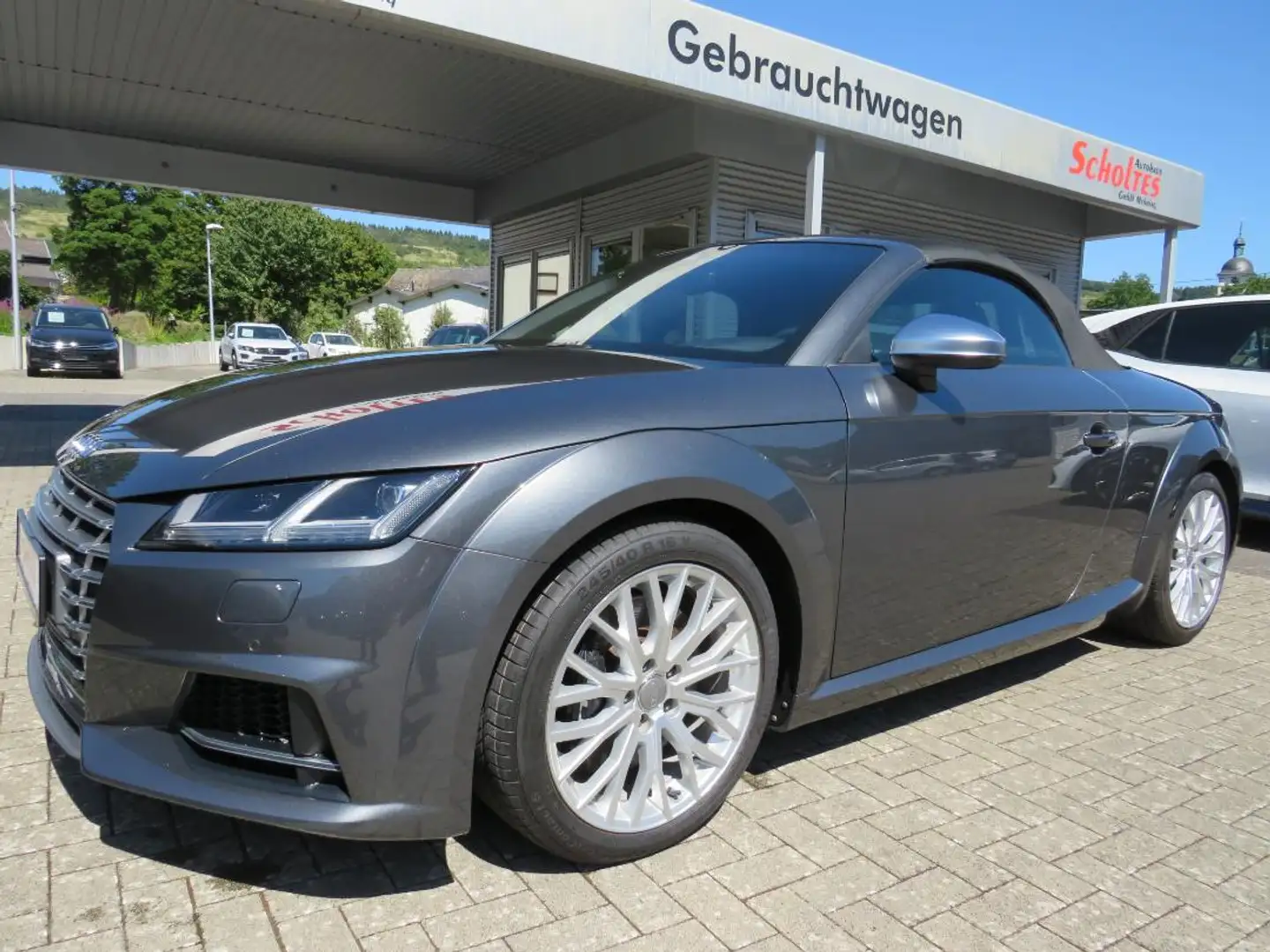 Audi TTS Roadster Grau - 1