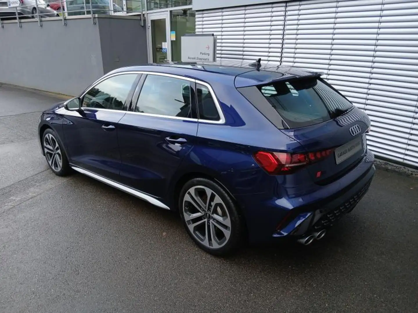 Audi S3 Sportback TFSI quattro s-tronic Bleu - 2