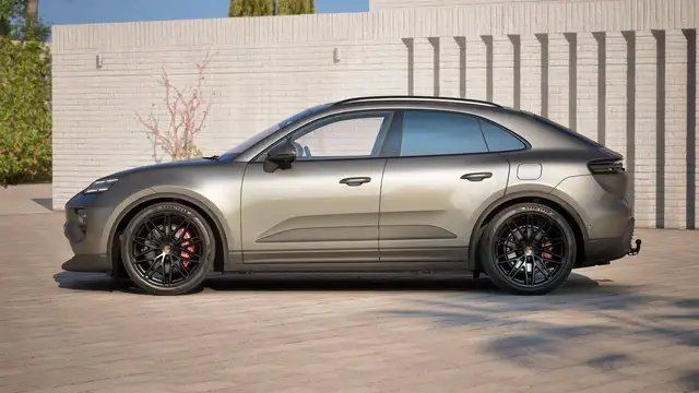 Porsche Macan view 3