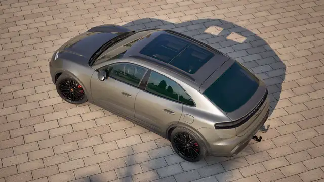 Porsche Macan view 4