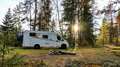 Caravans-Wohnm Carado Teilintegriertes Reisemobil auf Fiat Ducato Basis Weiß - thumbnail 1