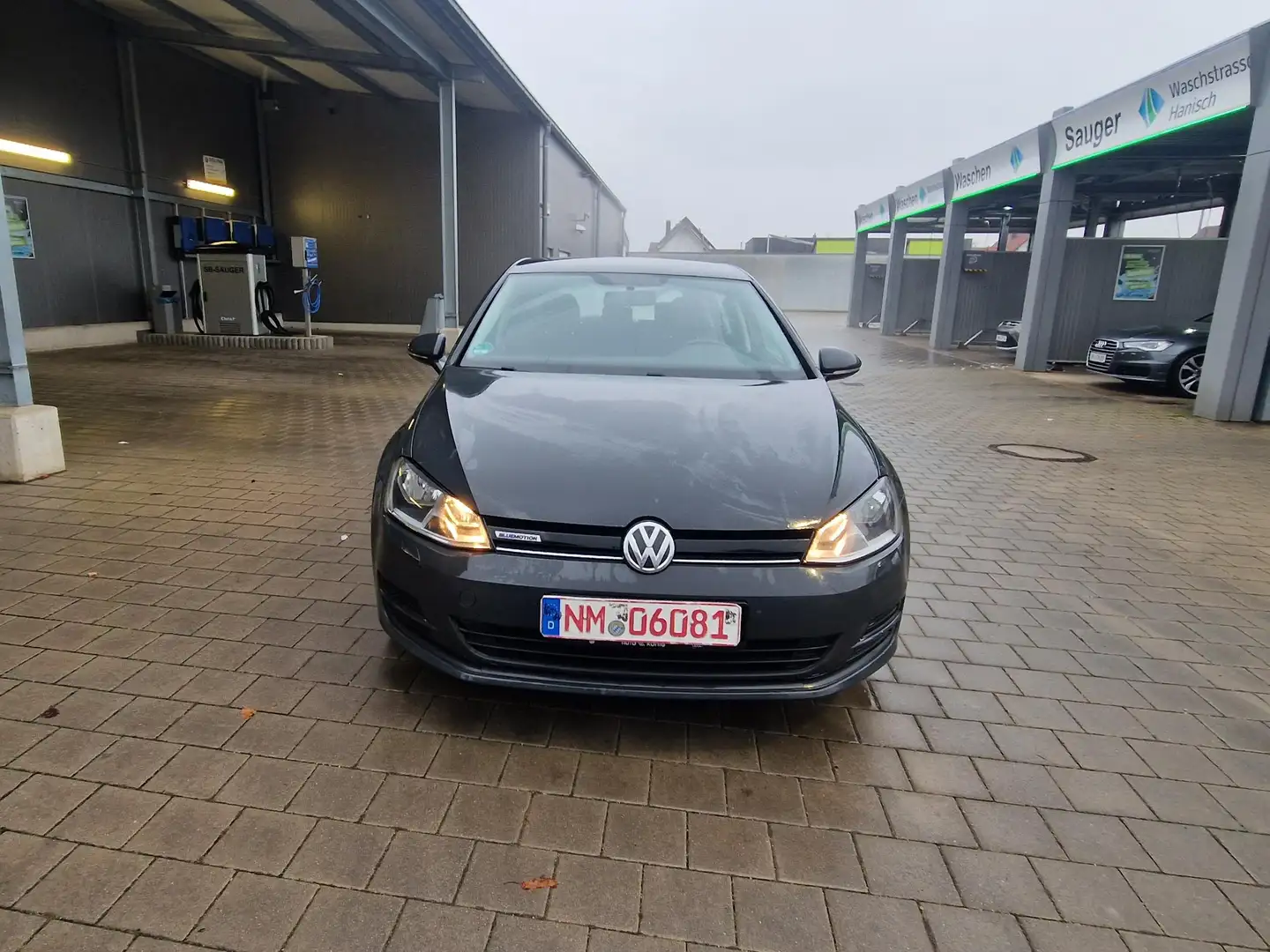 Volkswagen Golf Comfortline BlueMotion Gris - 1