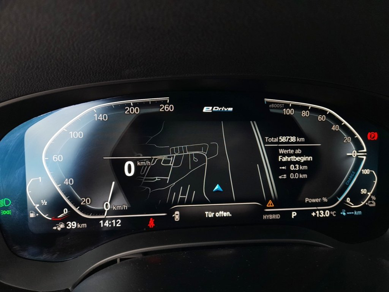 BMW 530 e Touring M-SPORT 4x4 Aut *19 ZOLL / VOLL LED / NAVI / LIVE COCKPIT PROF. / KAMERA / VOLLLEDER* — photo 8