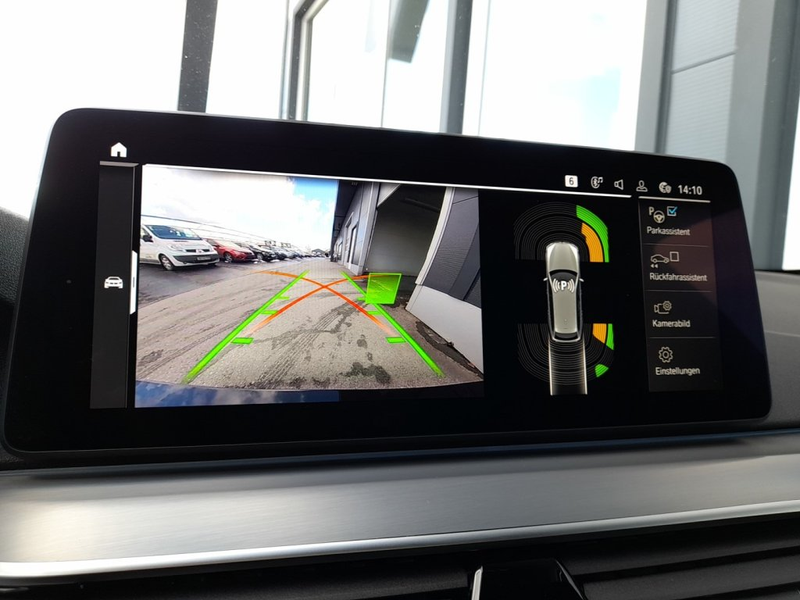 BMW 530 e Touring M-SPORT 4x4 Aut *19 ZOLL / VOLL LED / NAVI / LIVE COCKPIT PROF. / KAMERA / VOLLLEDER* — photo 4