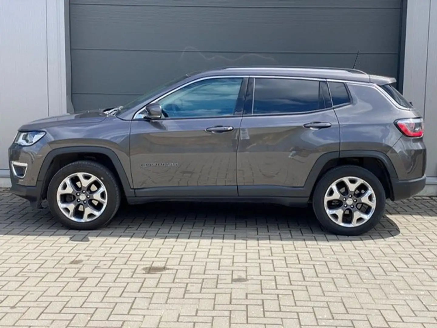 Jeep Compass automaat/navigatie/camera Grijs - 2