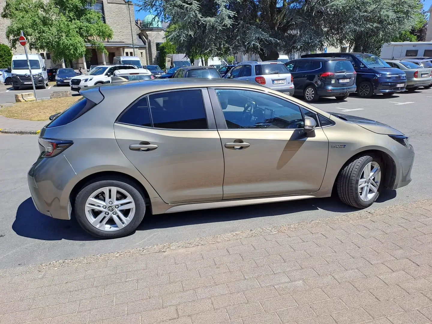 Toyota Corolla Corolla Hybrid 1.8 Premium Plus e-CVT Vert - 1