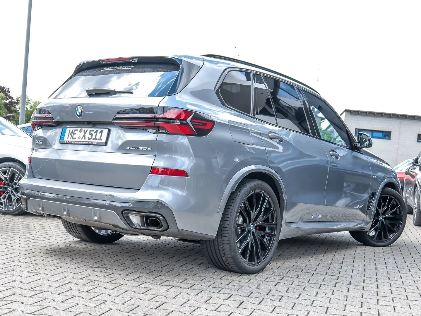 BMW X5 xDrive30d M-Sport + H/K + Head Up + Driv. Ass. + A Grau - 2