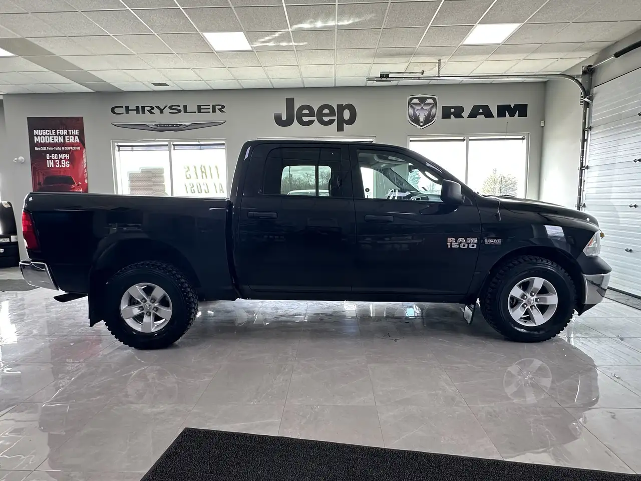 RAM 1500 снимка RAM 1500