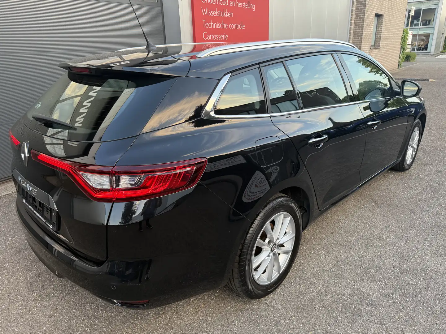 Renault Megane Grandtour Intens 13tce INTENS 116pk Noir - 2