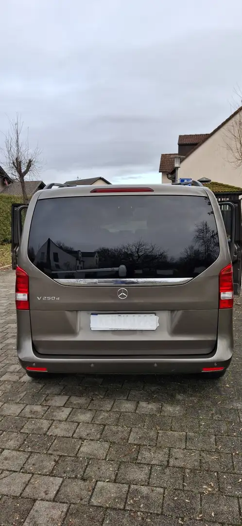 Mercedes-Benz V 250 (BlueTEC) d kompakt 7G-TRONIC - 2