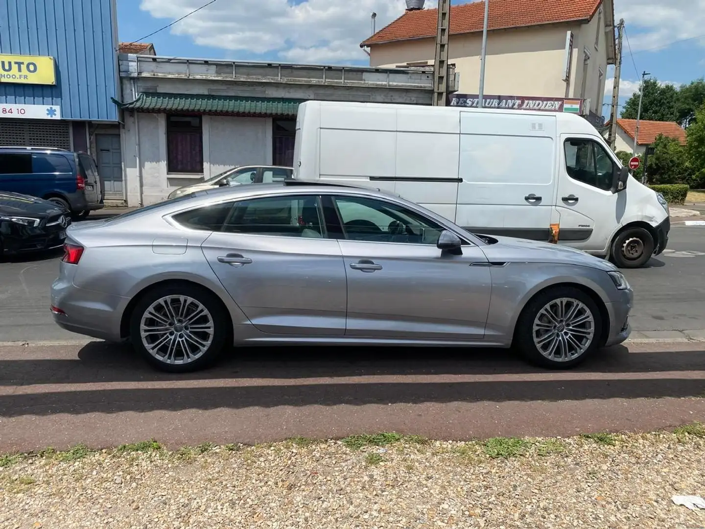 Audi A5 AUDI A5 SPORTBACK 30 TDI 218cv DESIGN LUXE BVA Gris - 2