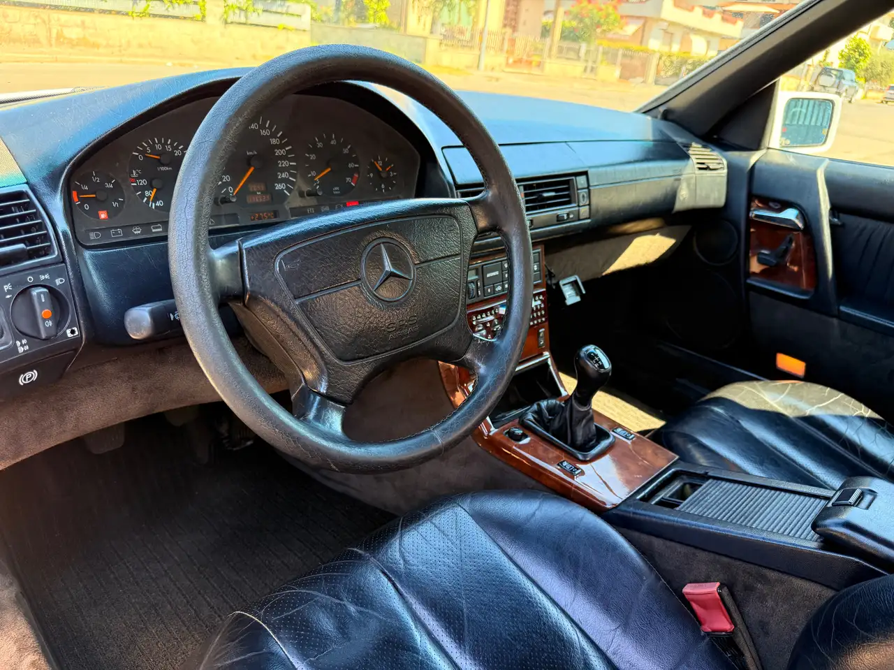 Mercedes-Benz SL 300, foto 4