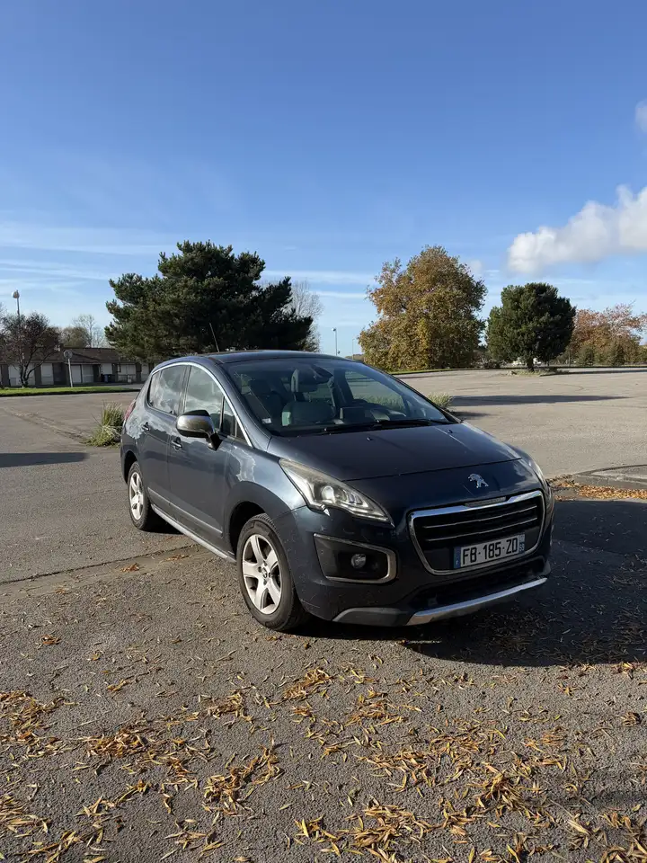 Peugeot 3008 1.6 HDi 16V 110ch FAP Confort Pack