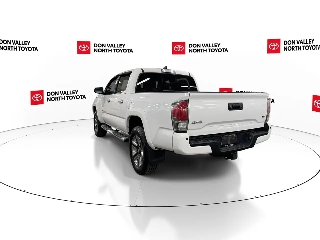 Toyota Tacoma снимка Toyota Tacoma
