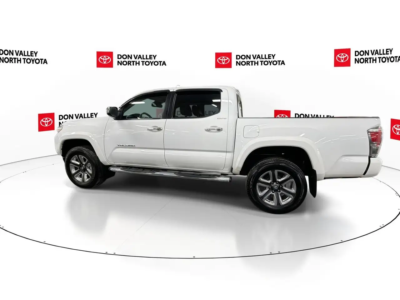 Toyota Tacoma снимка Toyota Tacoma