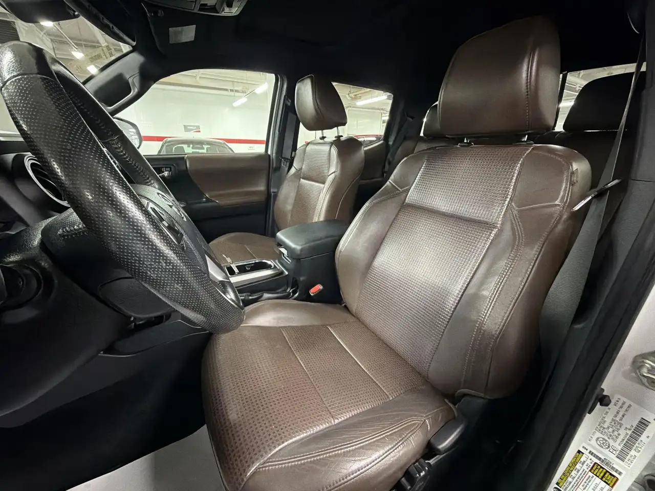 Toyota Tacoma снимка Toyota Tacoma