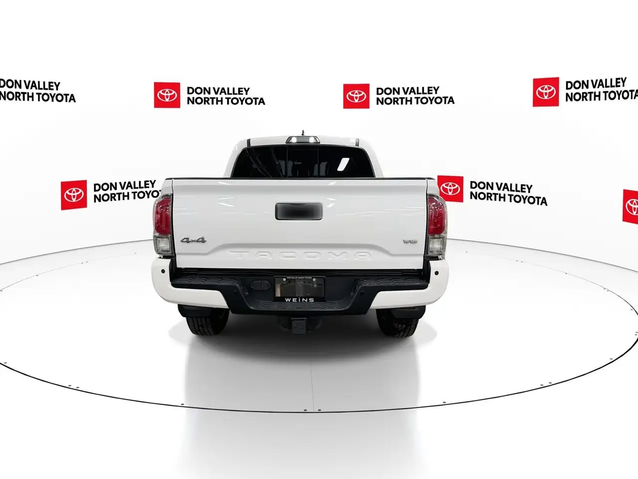 Toyota Tacoma снимка Toyota Tacoma