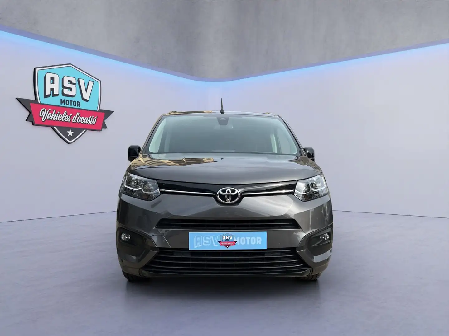 Toyota Proace Family L1 1.5D 5pl. Advance Gris - 2
