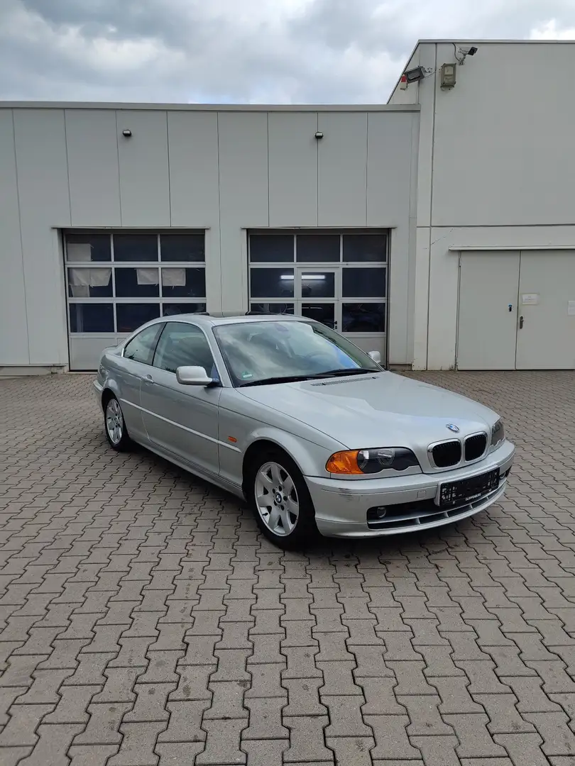 BMW 320 Ci - 1