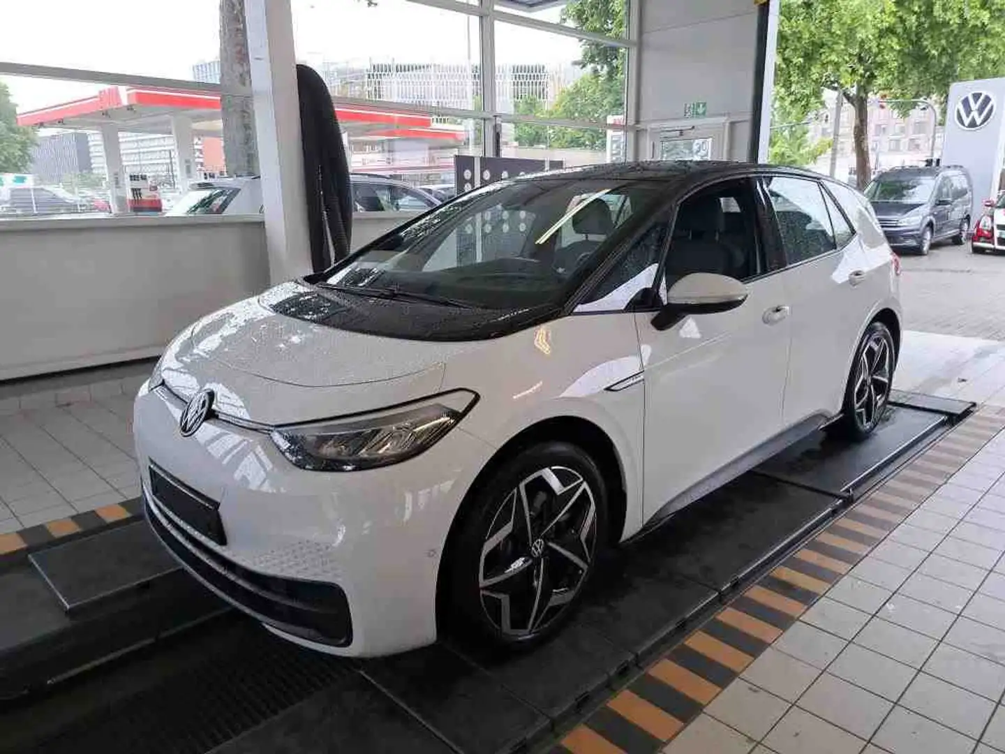 Volkswagen ID.3 Pro Performance*WÄRMEPUMPE*HUD*NAVI*LED*19Z Weiß - 2