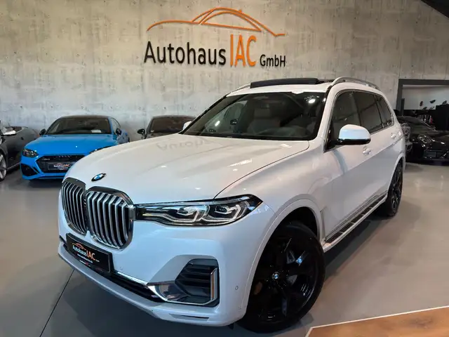 BMW X7 /xDrive/40/i/Design/Pure/Excellence/M/PANO/7.S