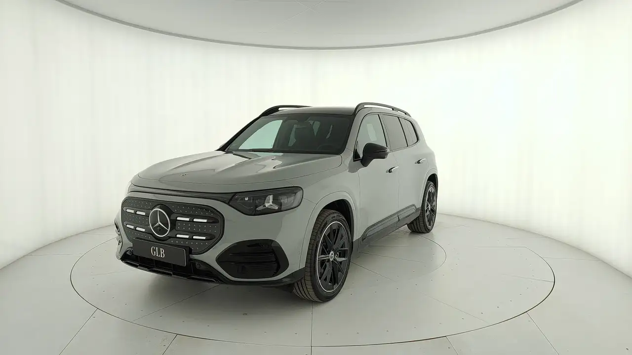 Mercedes-Benz GLB 2026
