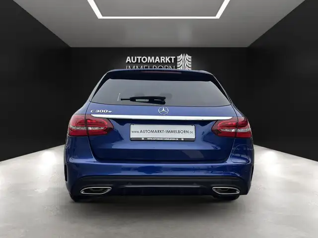 Mercedes-Benz 300 view 10