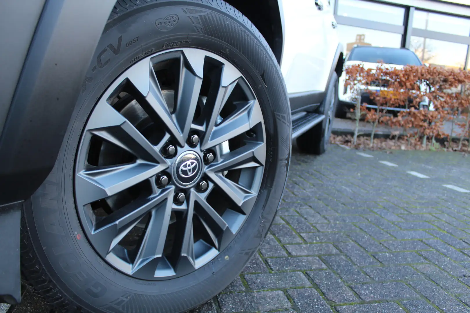 Toyota Land Cruiser 2.8 D-4D Van Professional | NL-Auto | Trekhaak | L Blanc - 2