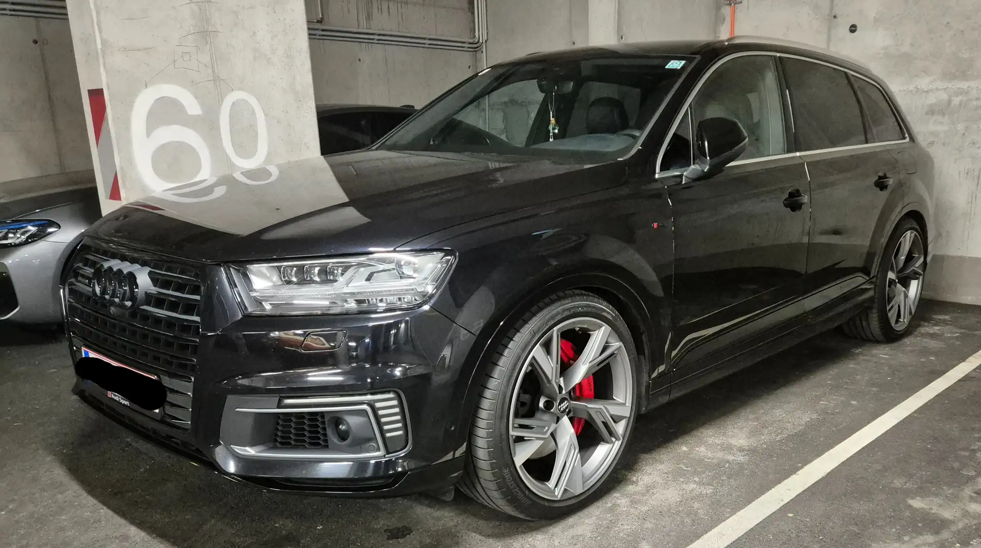 Audi Q7 e-tron 3.0TDI Schwarz - 1