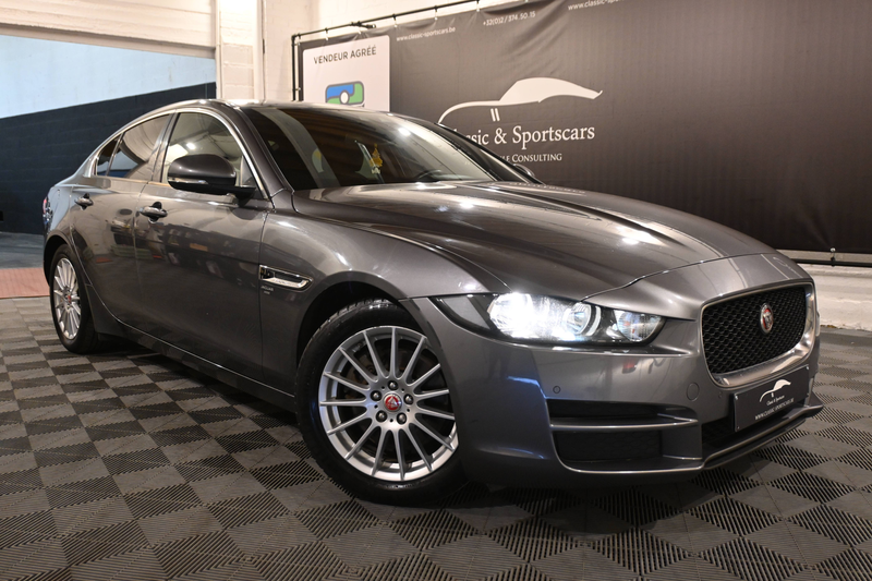 Jaguar XE XE 2.0 D E-Performance EURO 6b / CAMERA / GPS NAVIGATION / PDC !! — photo 2