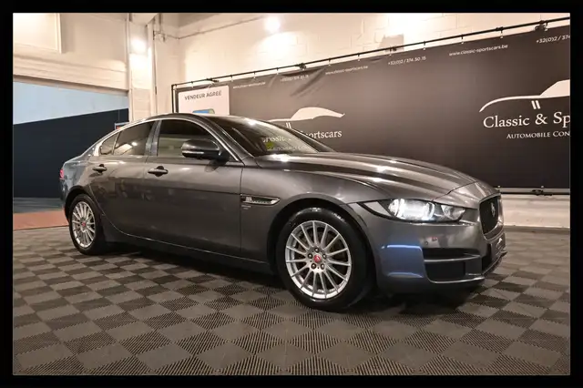 Jaguar XE