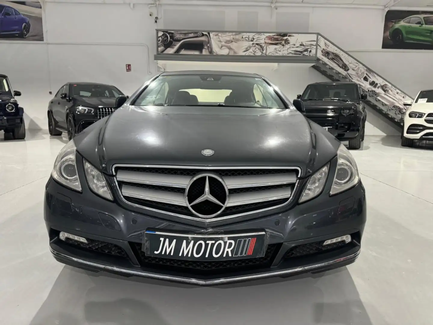Mercedes-Benz E 250 CGI BE Elegance Aut. Gris - 2