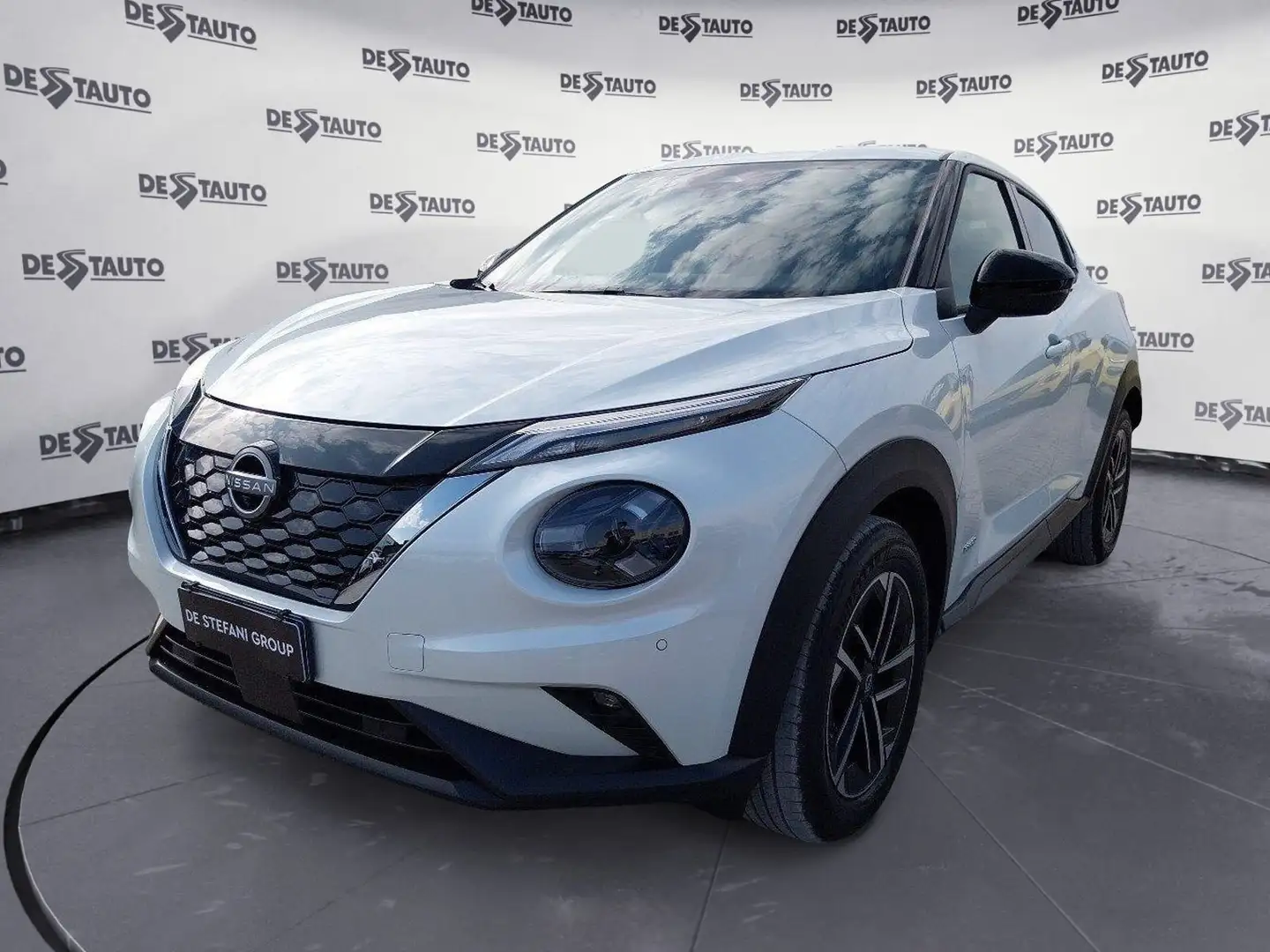 Nissan Juke Juke 1.6 HEV N-Connecta Bianco - 1
