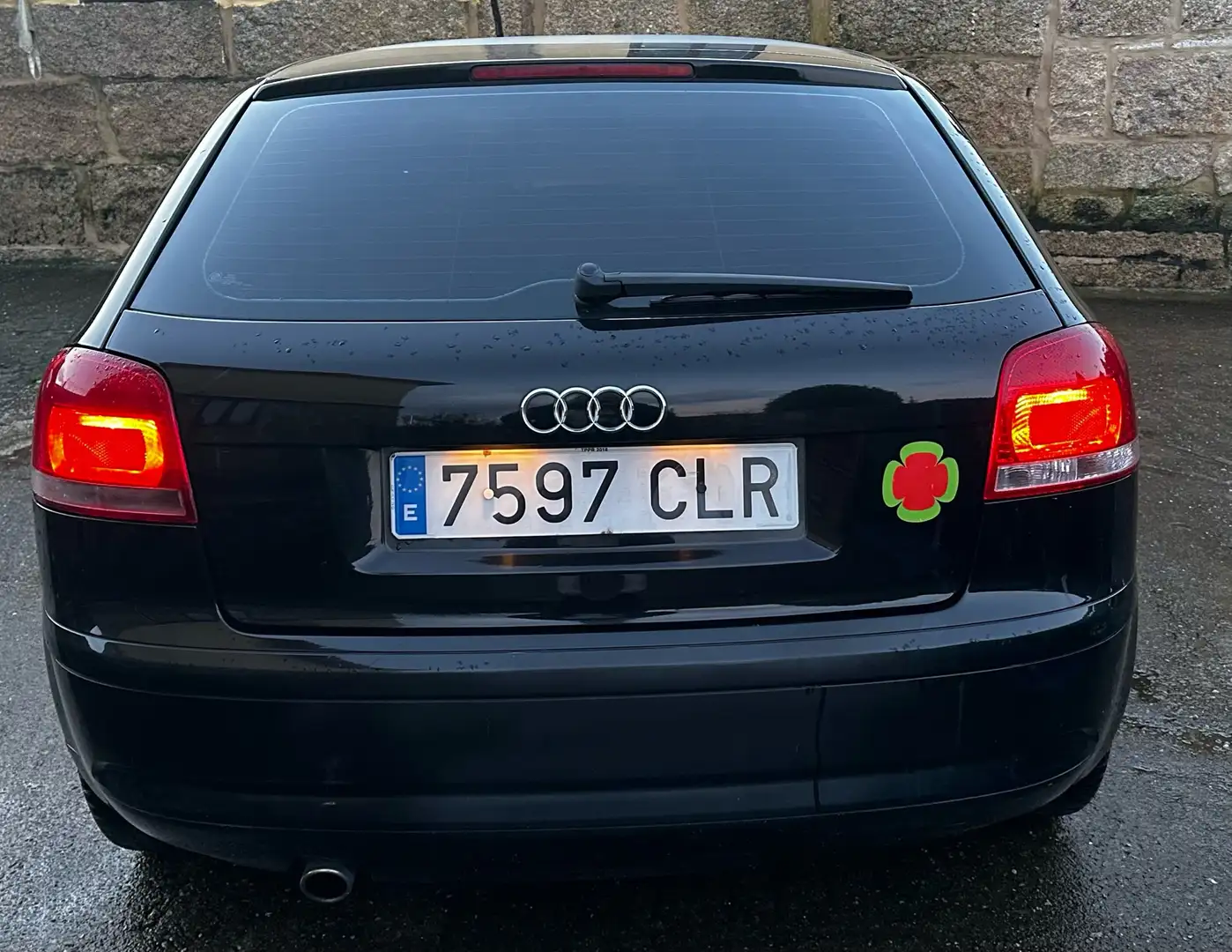 Audi A3 1.8 Ambiente Negro - 2