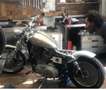 Harley-Davidson Sportster XL 883 castomatizzata srebrna - thumbnail 6