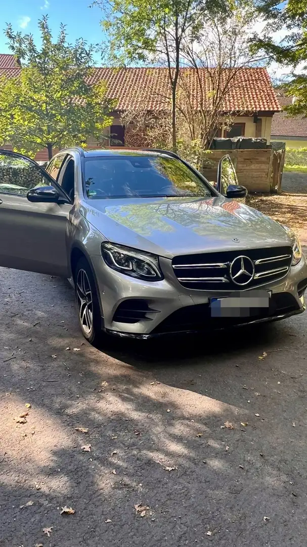 Mercedes-Benz GLC 220 d 4Matic 9G-TRONIC Grau - 1