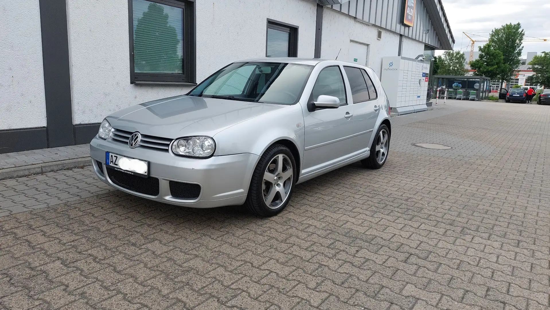 Volkswagen Golf 1.9 TDI Sport R32 Paket Leder Xenon Klima Silber - 1