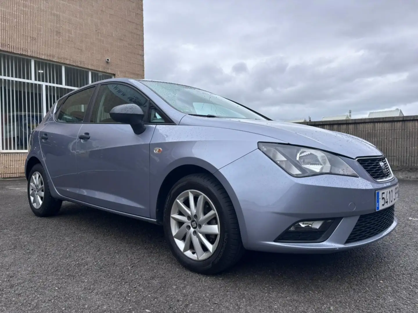 SEAT Ibiza 1.2 TSI Reference Gris - 2