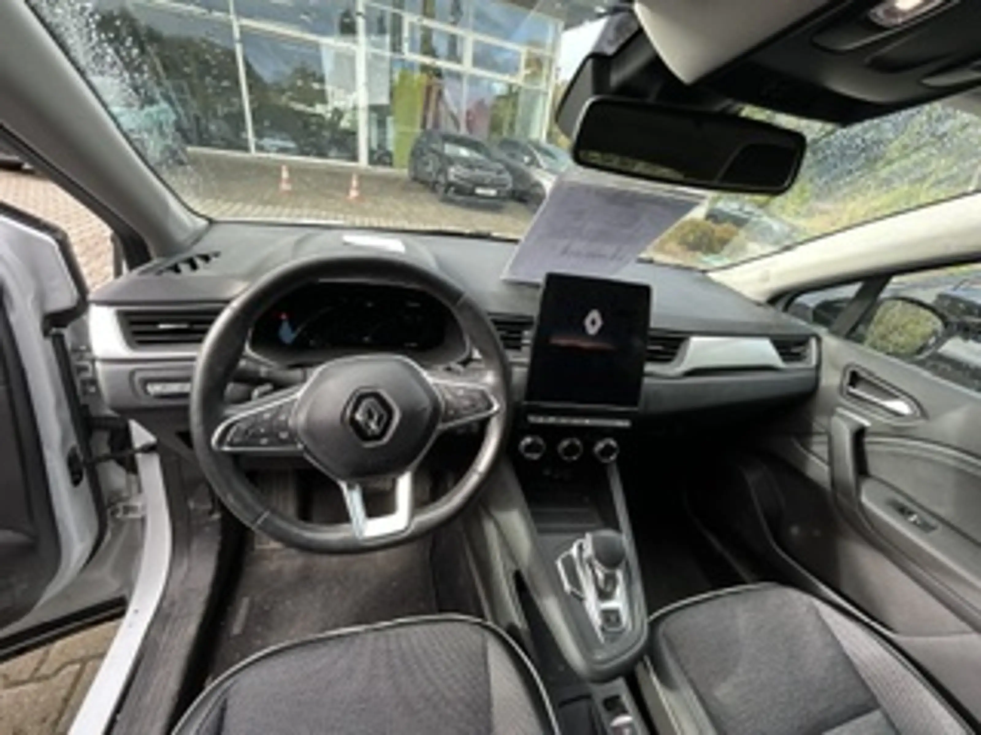Renault Captur Techno TCe140 AUTOMATIK — photo 5