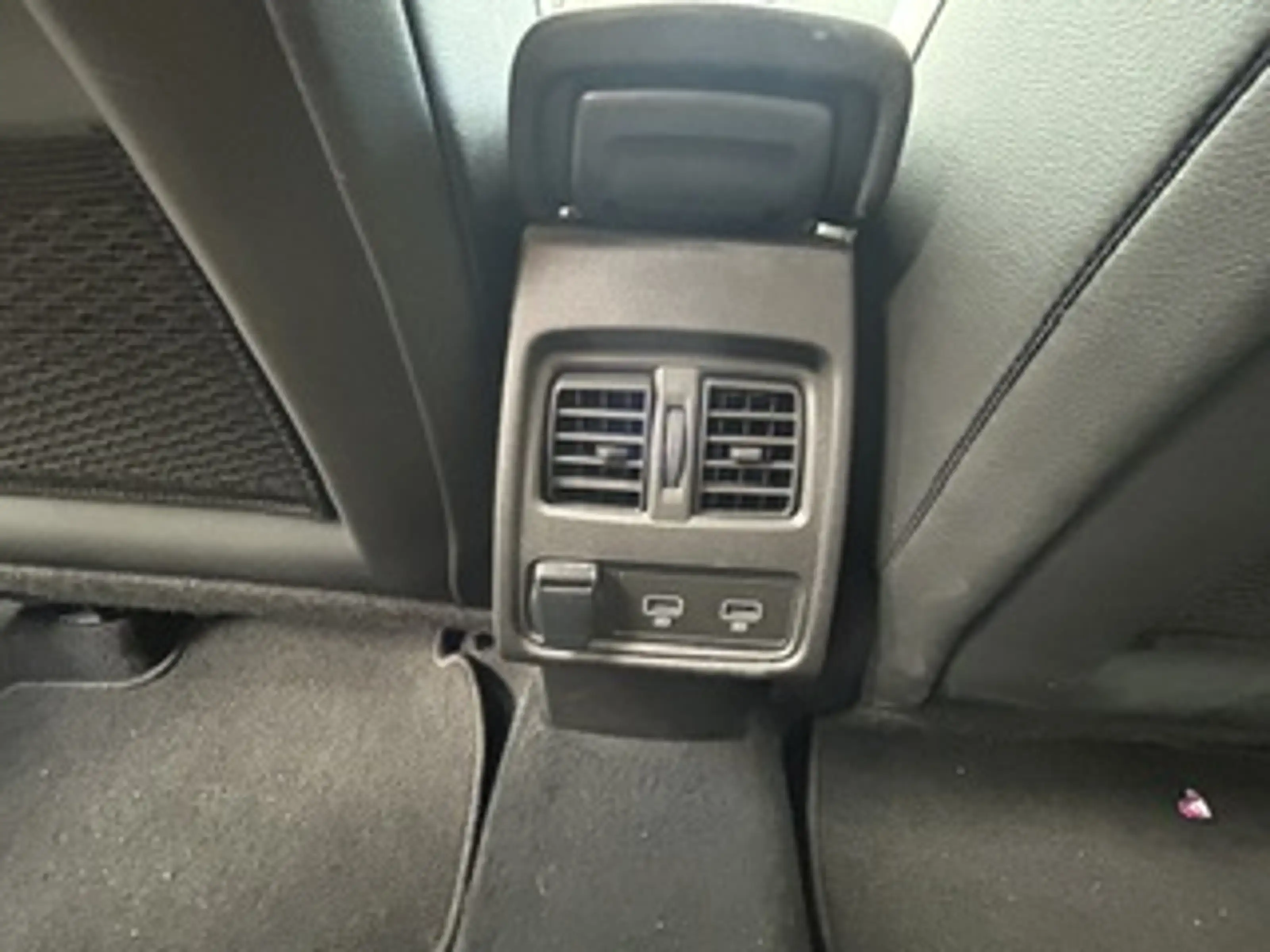 Renault Captur Techno TCe140 AUTOMATIK — photo 10
