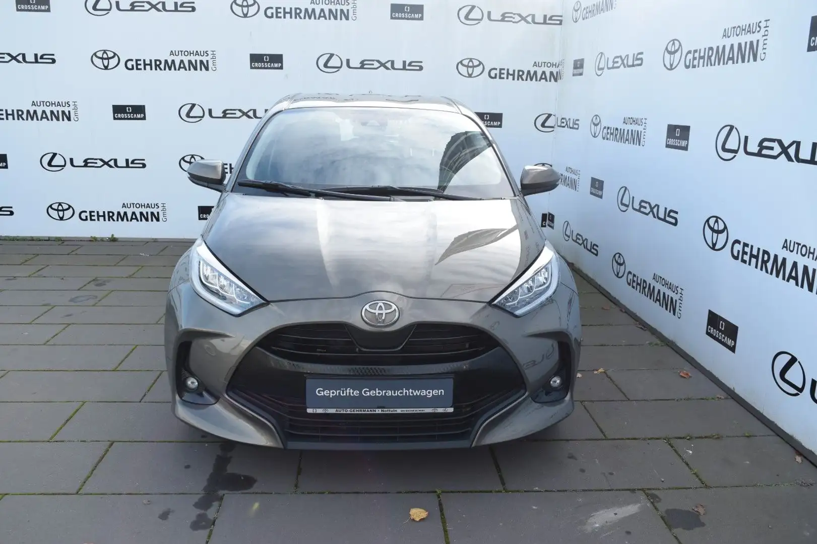 Toyota Yaris Club *CarPlay* Beige - 2