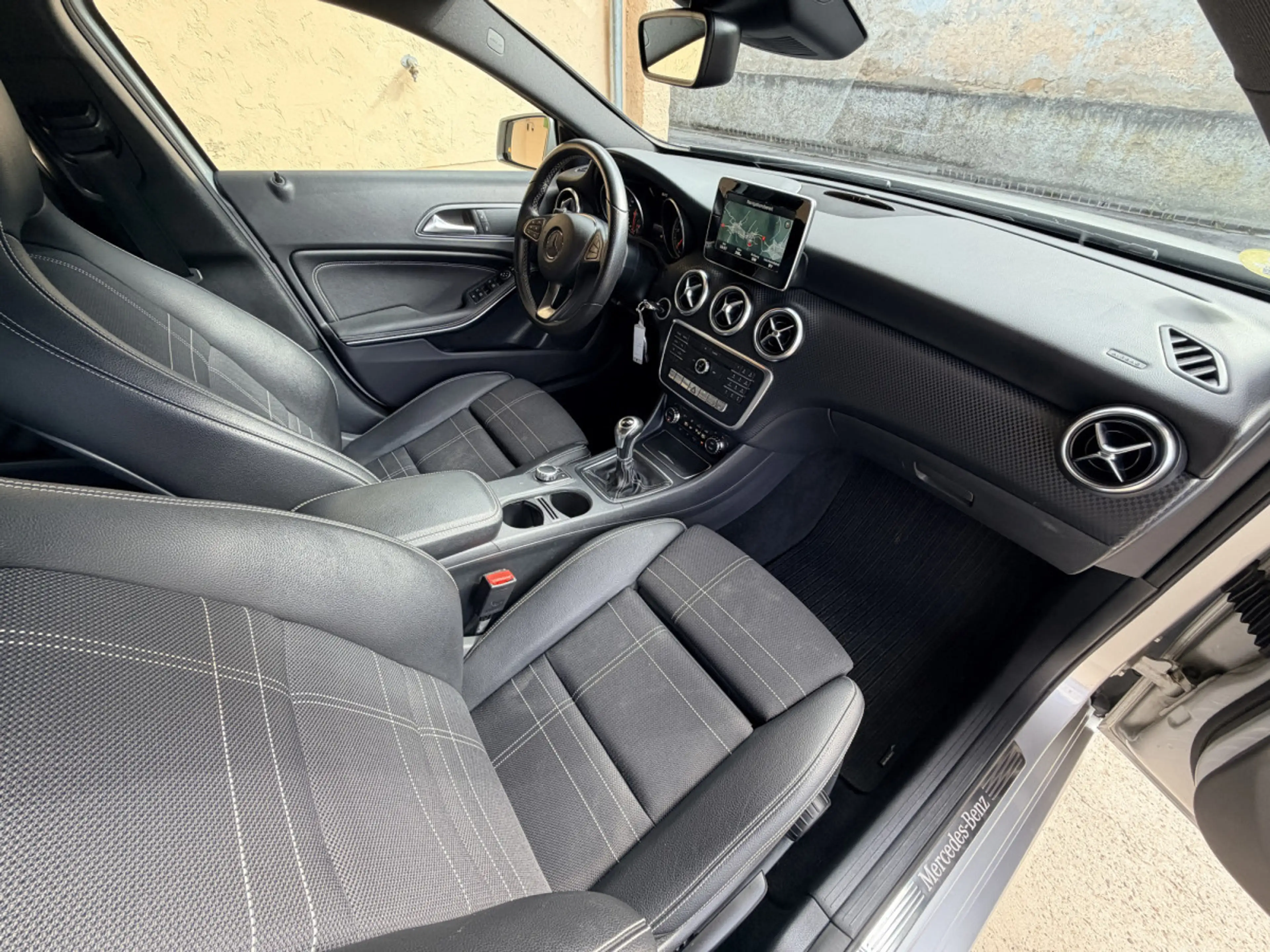 Mercedes-Benz A 200 d Urban 136cv — photo 6