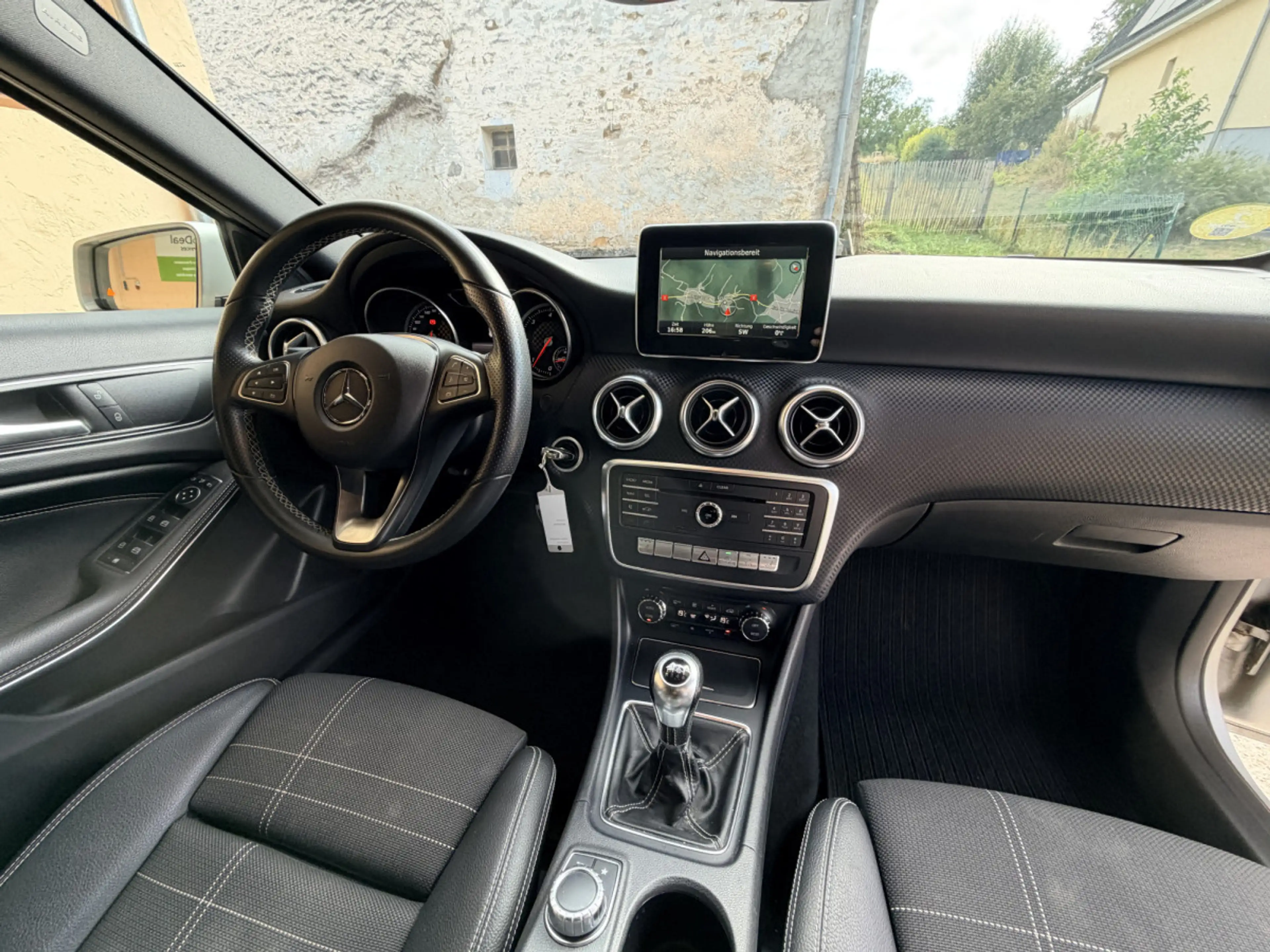 Mercedes-Benz A 200 d Urban 136cv — photo 7