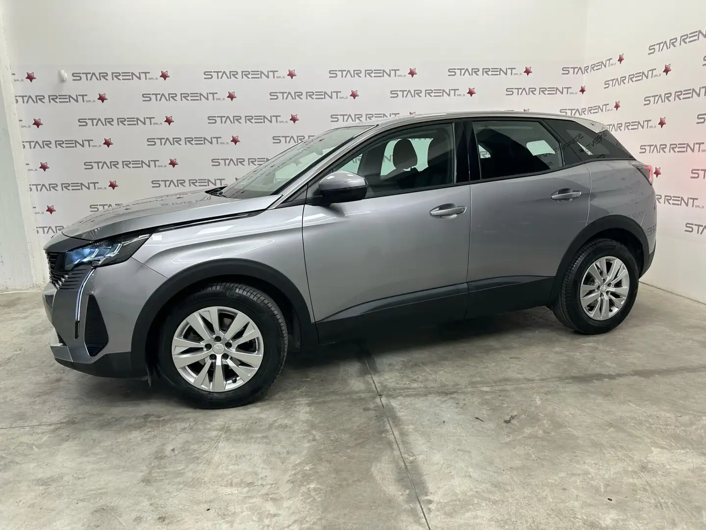 Peugeot 3008 BlueHDi 130 S&S EAT8 Active Business Grau - 2