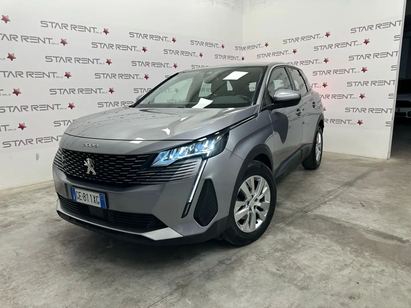 Peugeot 3008 BlueHDi 130 S&S EAT8 Active Business Grau - 1
