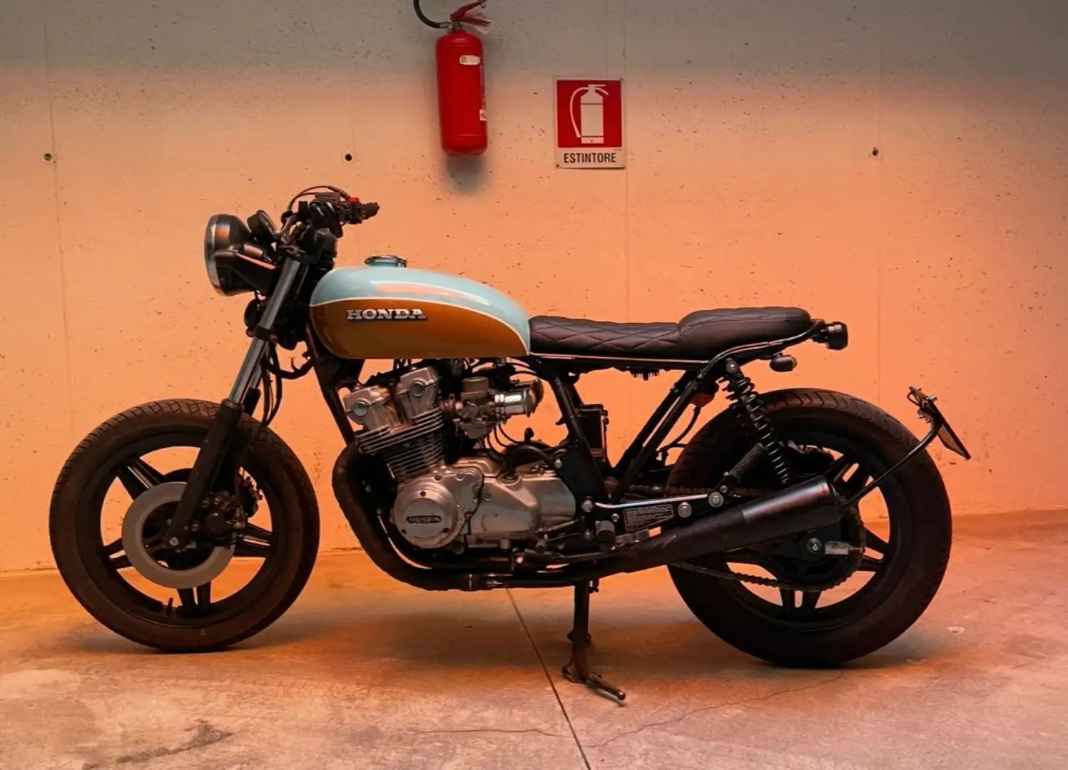 Honda CB 750 castomizzata - 2