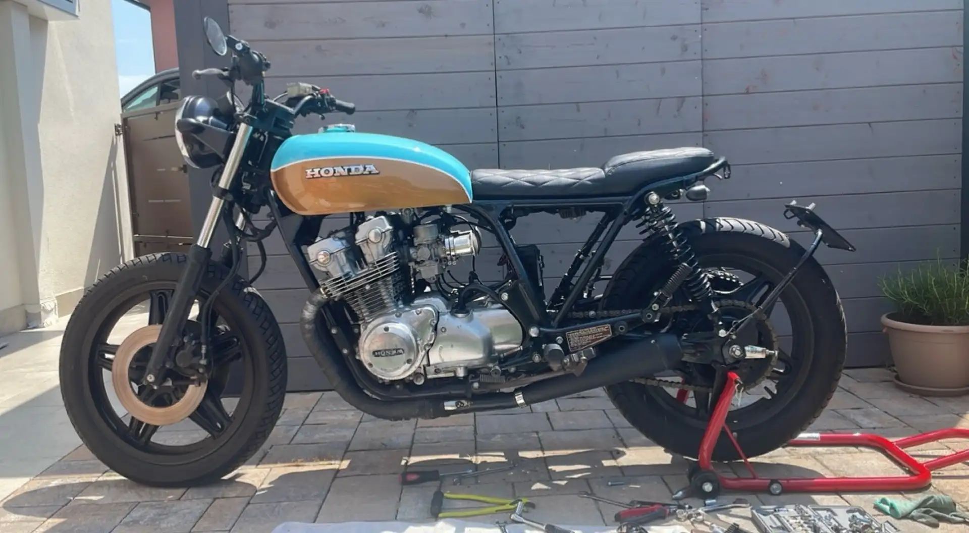 Honda CB 750 castomizzata - 1