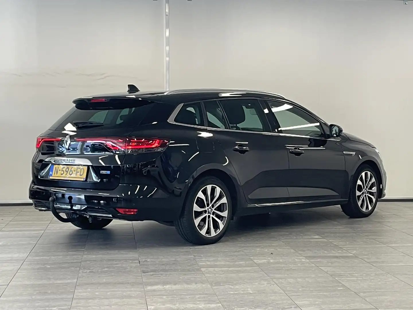 Renault Megane E-Tech Estate 1.6 Plug-In 160 Edition One | 1e-EIG. | LED Zwart - 2