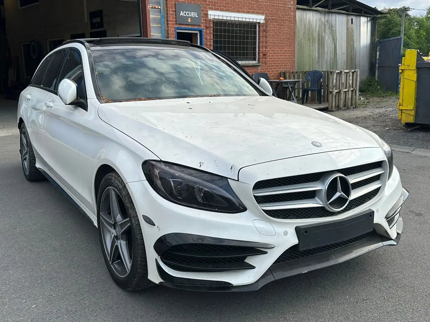 Mercedes-Benz C 300 AMG LINE//FULL OPTION// ACCIDENTER//MOTOR NO START Wit - 1