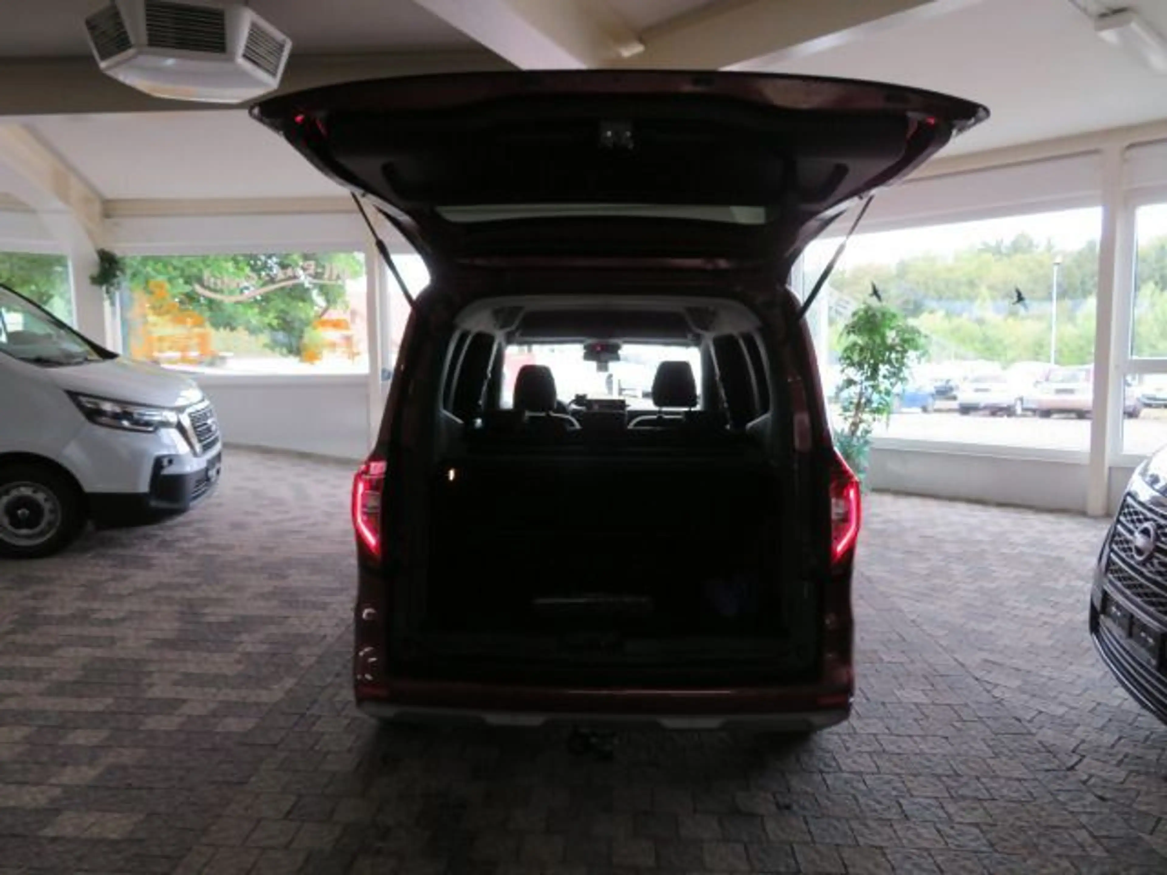 Nissan Townstar Kombi L1 Tekna,1.Hd,AHK,Top-Zustand — photo 8